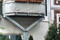 Balkons-mit-1-Stuetze_b_g